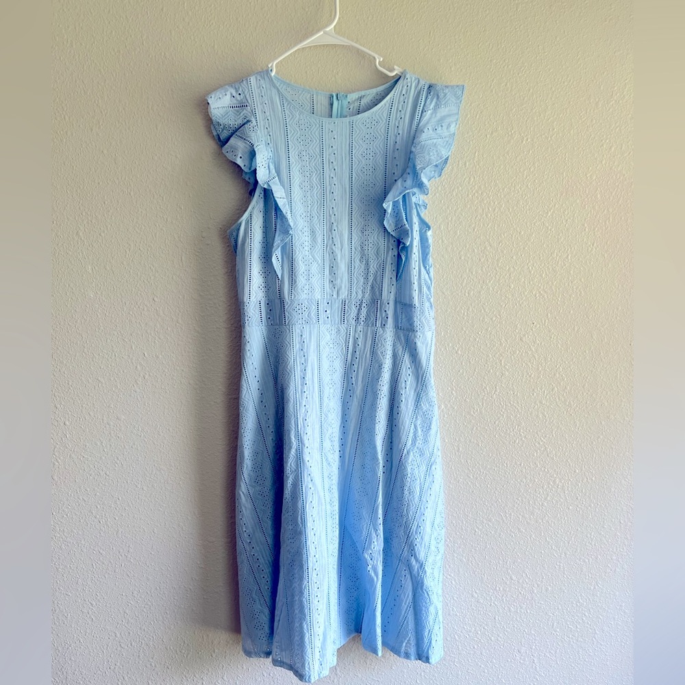 Vintage style dress with lace detail